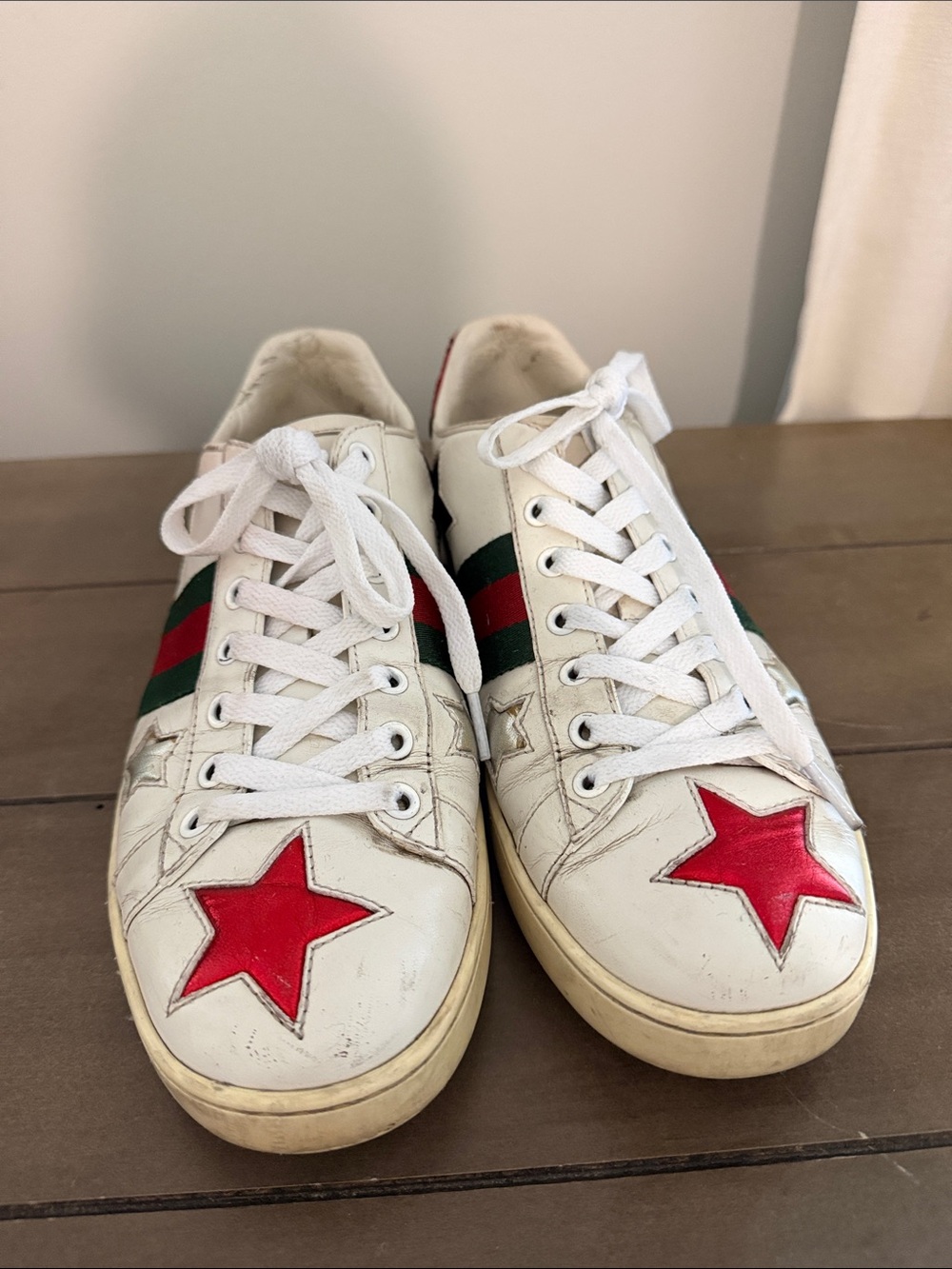 Gucci White Sneakers with Red Star and Green-Red Stripe 39